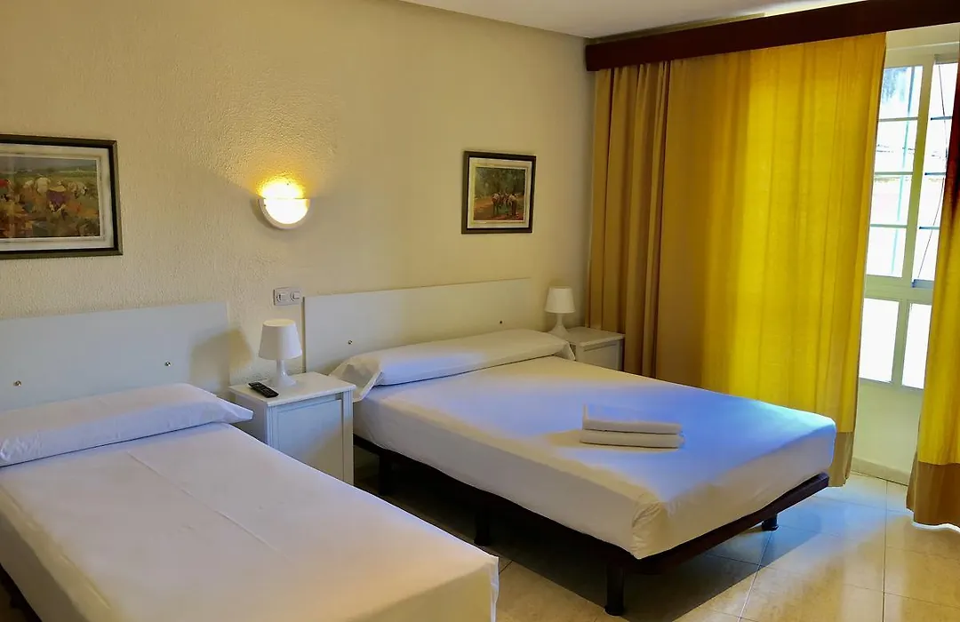 Hostal Arriaza-1